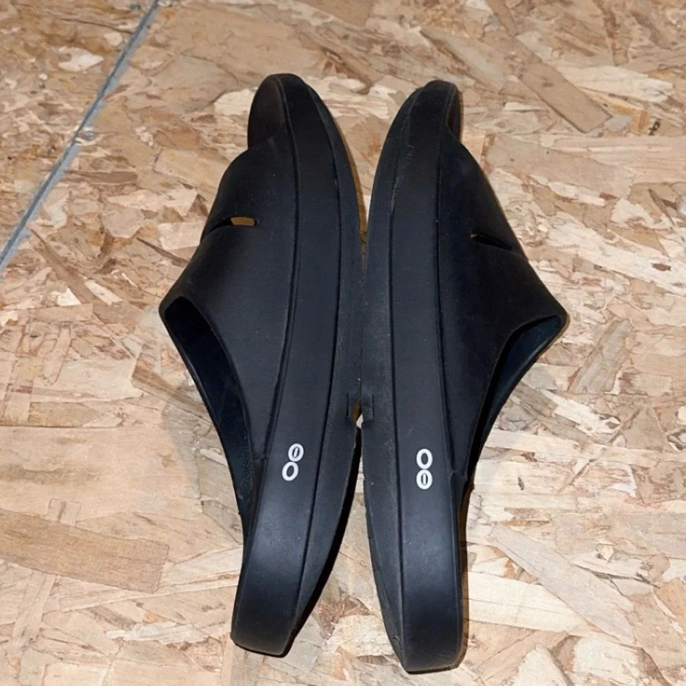 OOFOS Unisex OOahh Black Sport‎ Post Run Recovery Slide Sandals Size 12